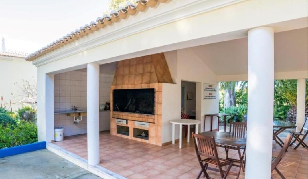 Flamingos Apartment With 2 Swimming Pool Com Check In E Check Out Ao Domingo Em Julho E Agosto Albufeira Exterior photo